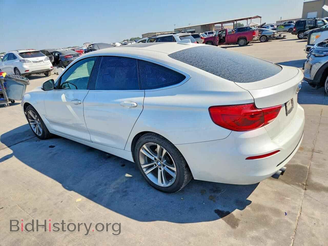 2018 BMW 3 SERIES - VIN: WBA8Z9C55JG828362 - Photo 2