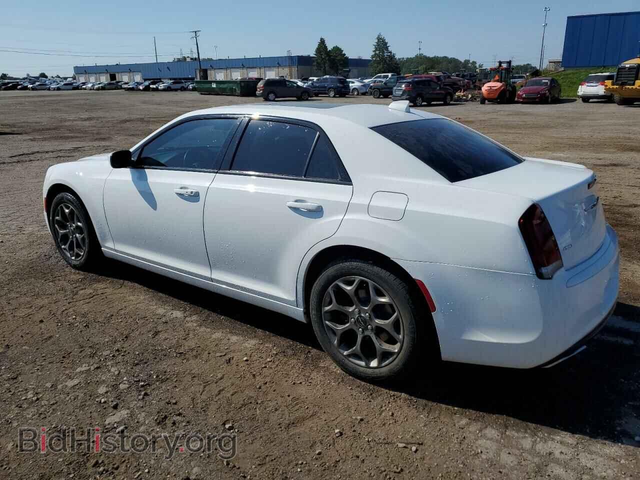 2015 CHRYSLER 300 - VIN: 2C3CCAGG3FH767489 - Фото 2