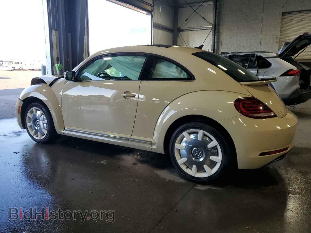 2019 VOLKSWAGEN BEETLE - VIN: 3VWFD7AT4KM702271 - Фото 2
