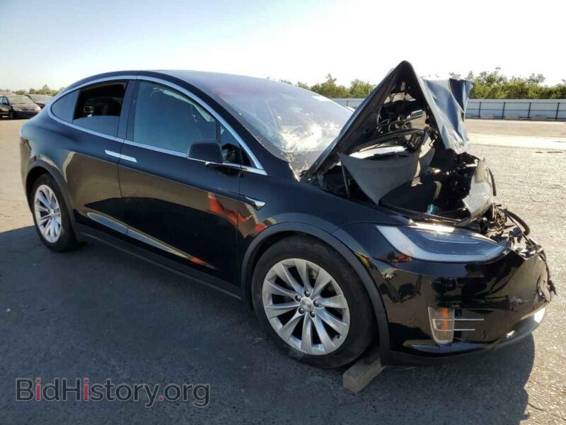 2018 Tesla MODEL X (VIN 5YJXCDE28JF141019) — фото 4 из 12