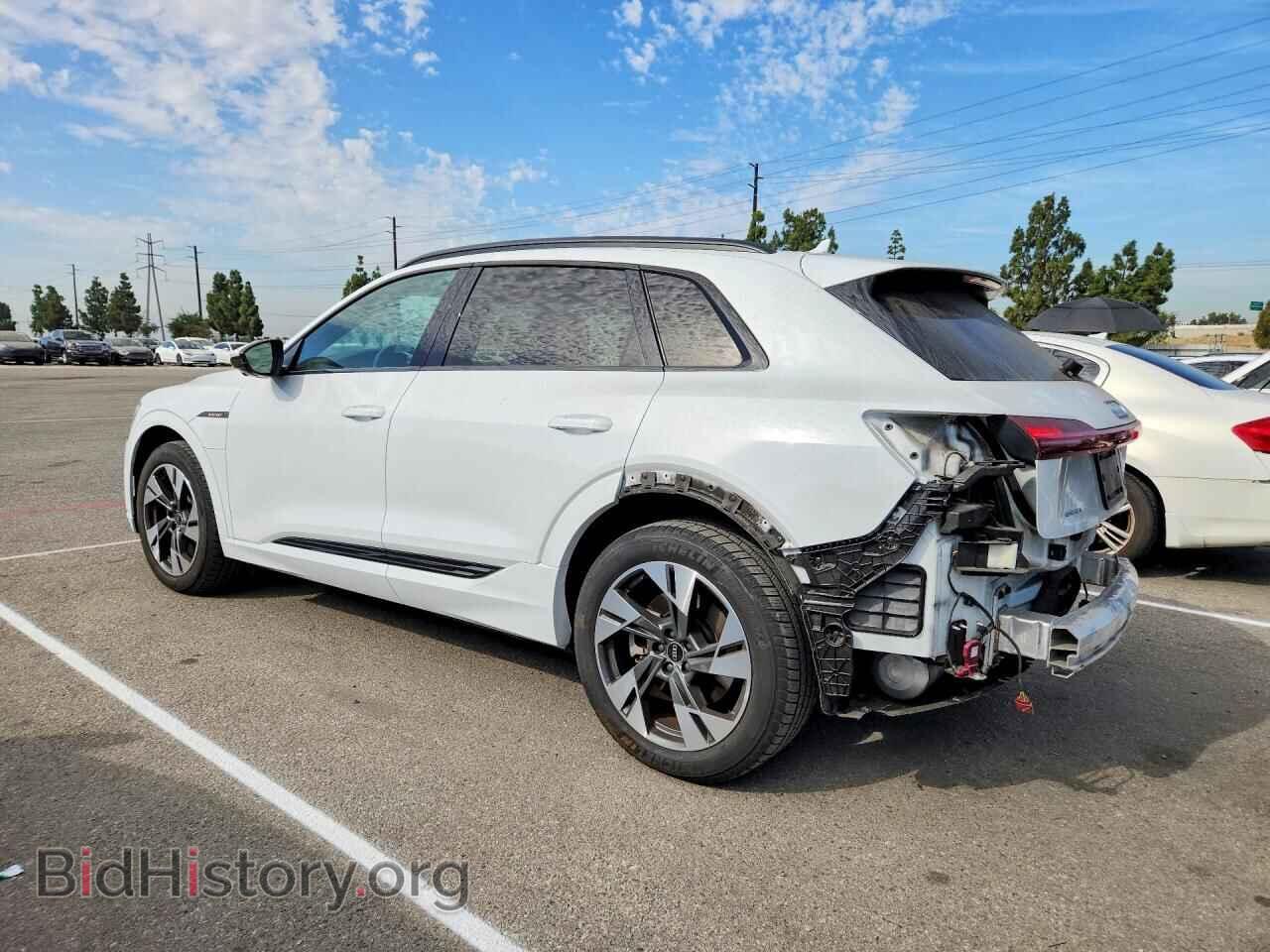 2021 AUDI E-TRON - VIN: WA1AAAGE5MB032441 - Photo 2