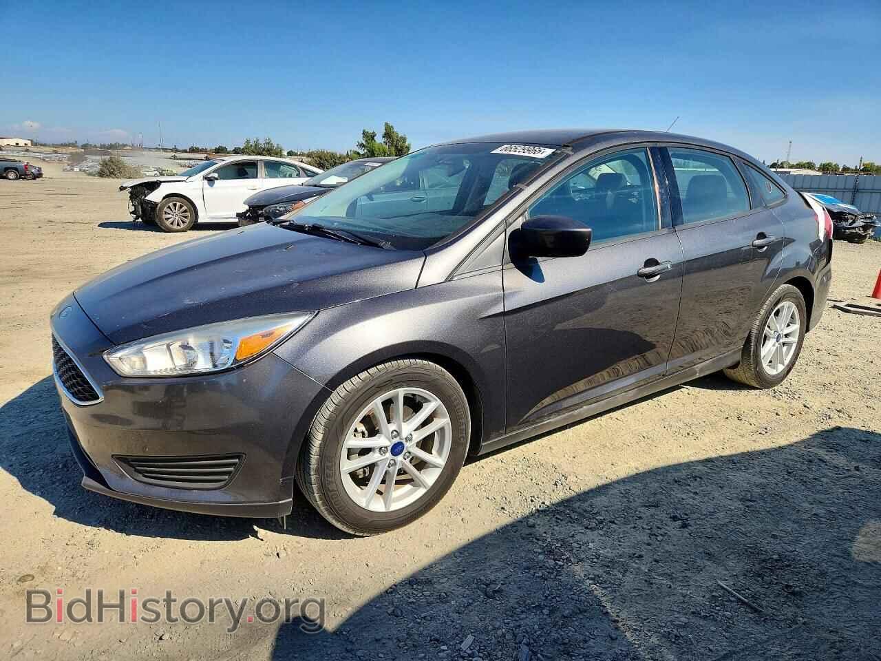 Photo 1FADP3F2XJL261097 - FORD FOCUS 2018