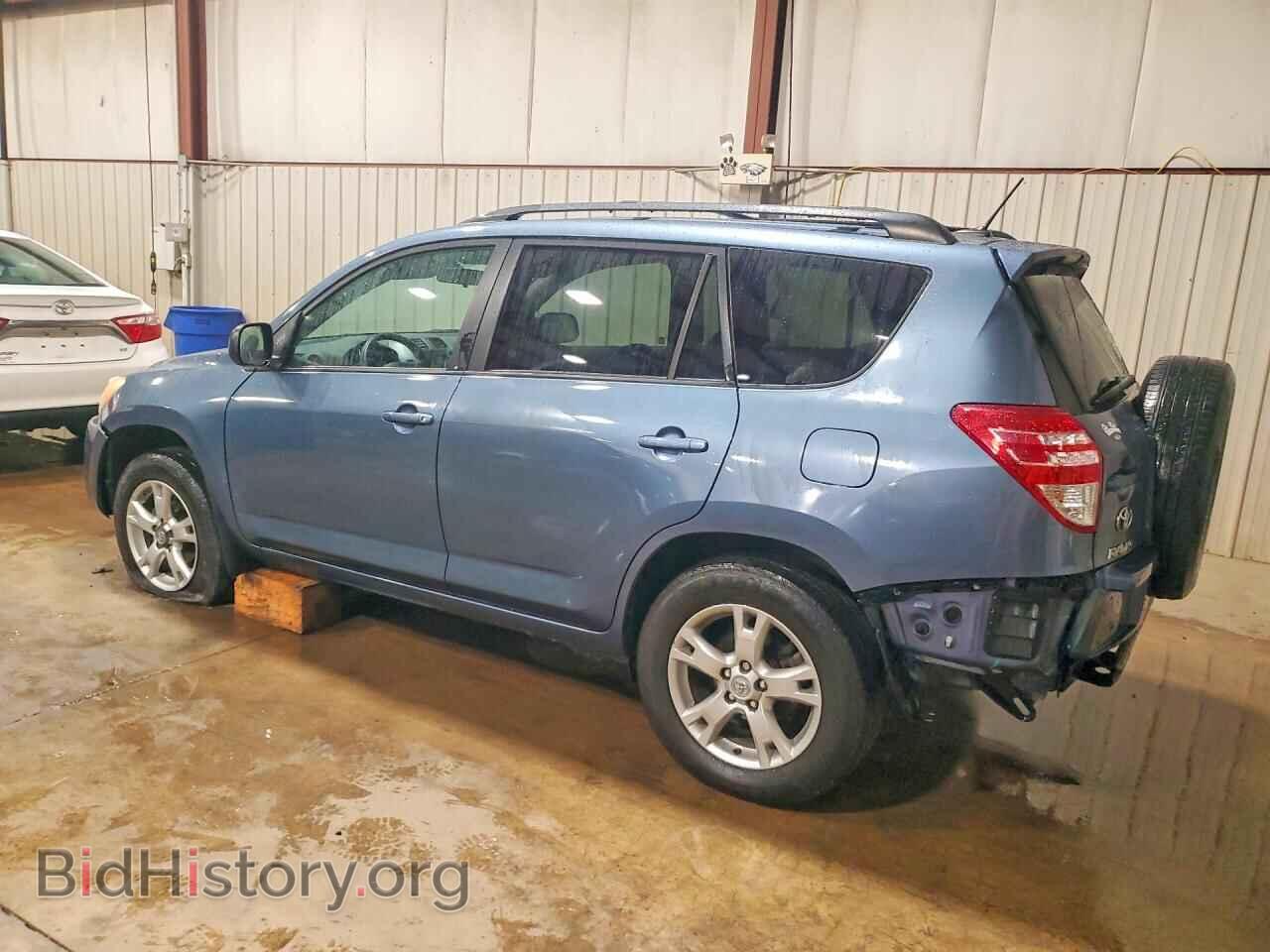 2011 TOYOTA RAV4 - VIN: 2T3BF4DV2BW132471 - Photo 2