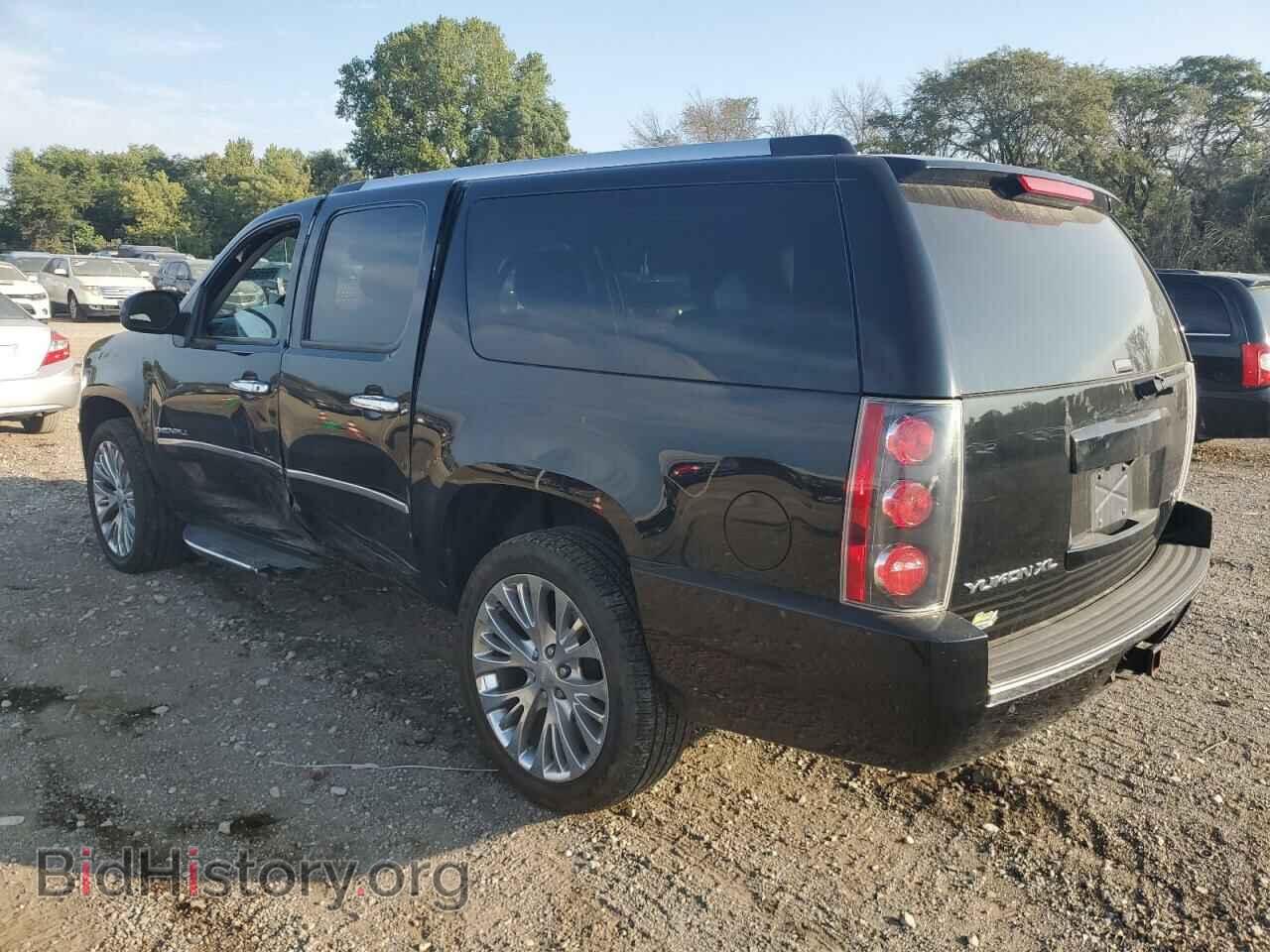 2013 GMC YUKON - VIN: 1GKS2MEF4DR276940 - Фото 2
