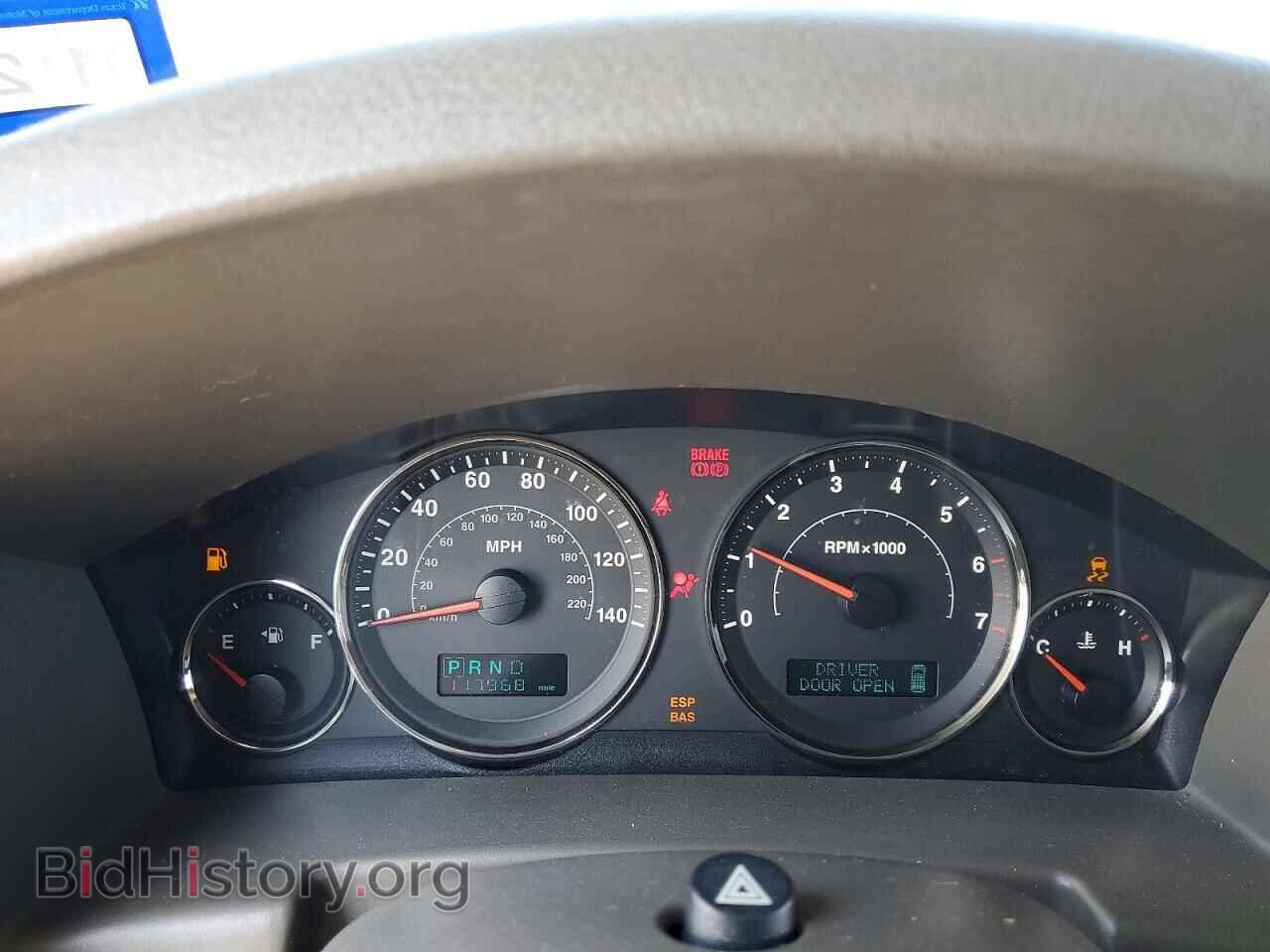 2006 JEEP COMMANDER - VIN: 1J8HH48N16C150458 - Photo 9