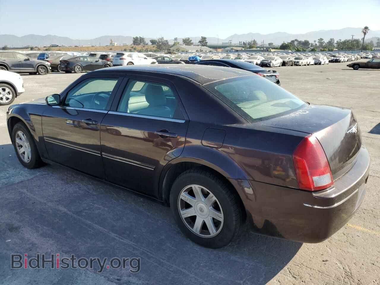 2005 CHRYSLER 300 - VIN: 2C3JA53G55H583258 - Фото 2