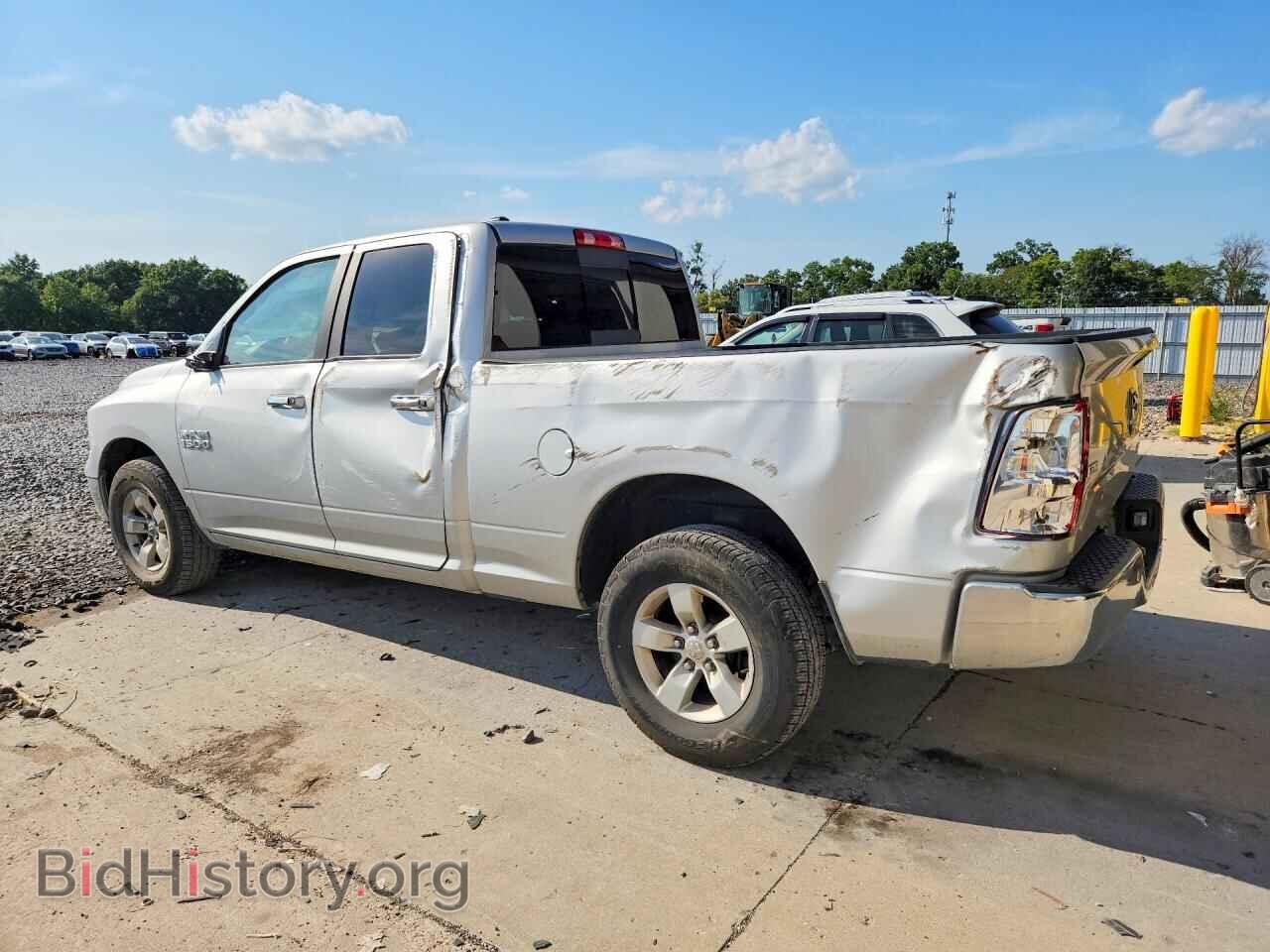 2018 RAM 1500 - VIN: 1C6RR6GG0JS303795 - Photo 2