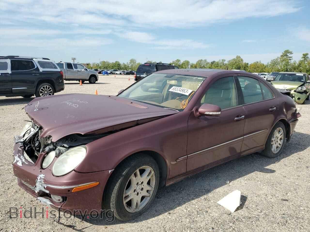 Photo WDBUF22X47B067977 - MERCEDES-BENZ E-CLASS 2007