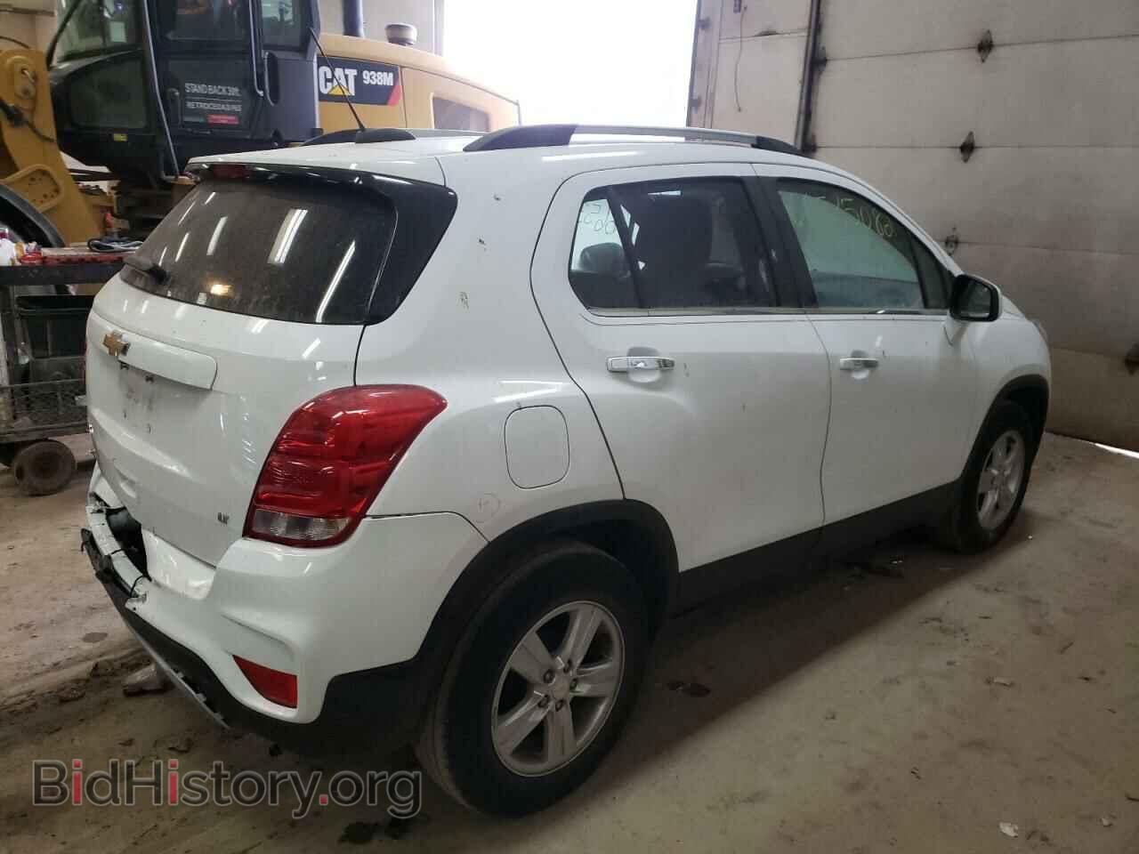 2018 CHEVROLET TRAX - VIN: 3GNCJLSB8JL309608 - Фото 3