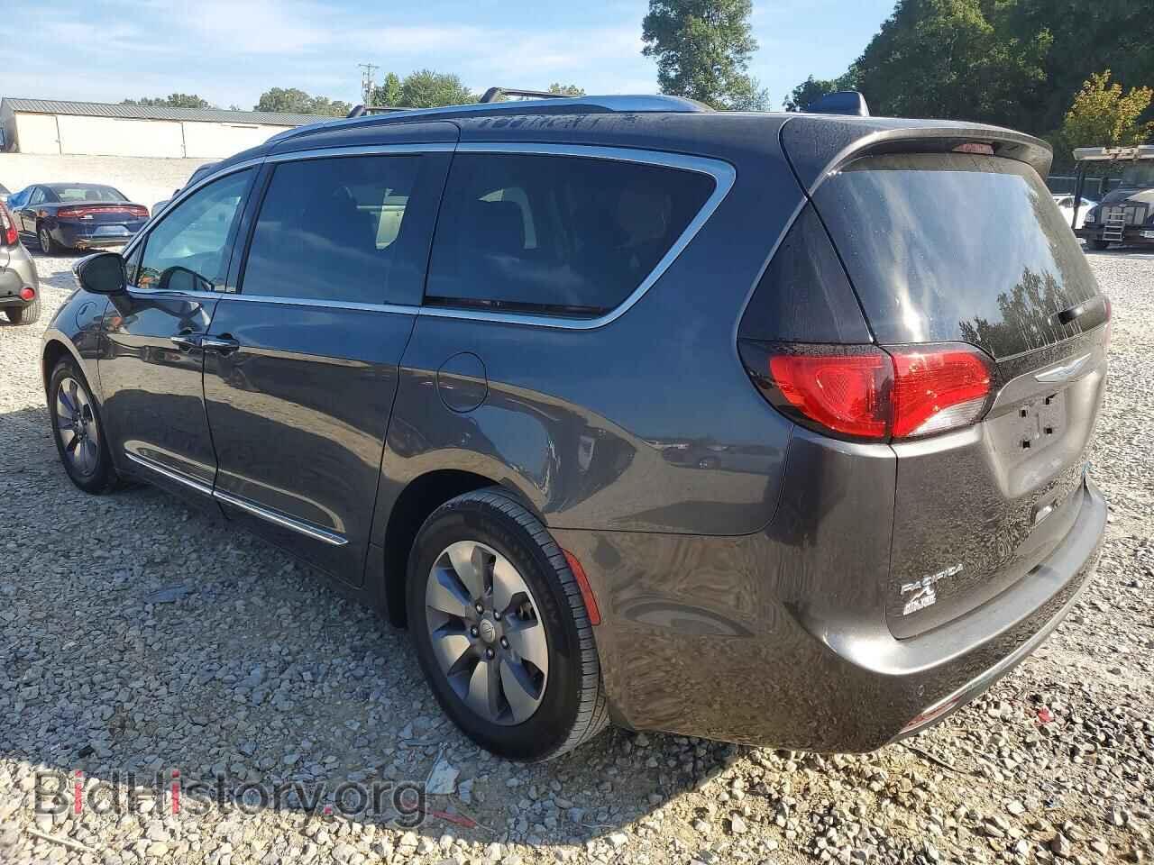 2018 CHRYSLER PACIFICA - VIN: 2C4RC1N7XJR275330 - Фото 2