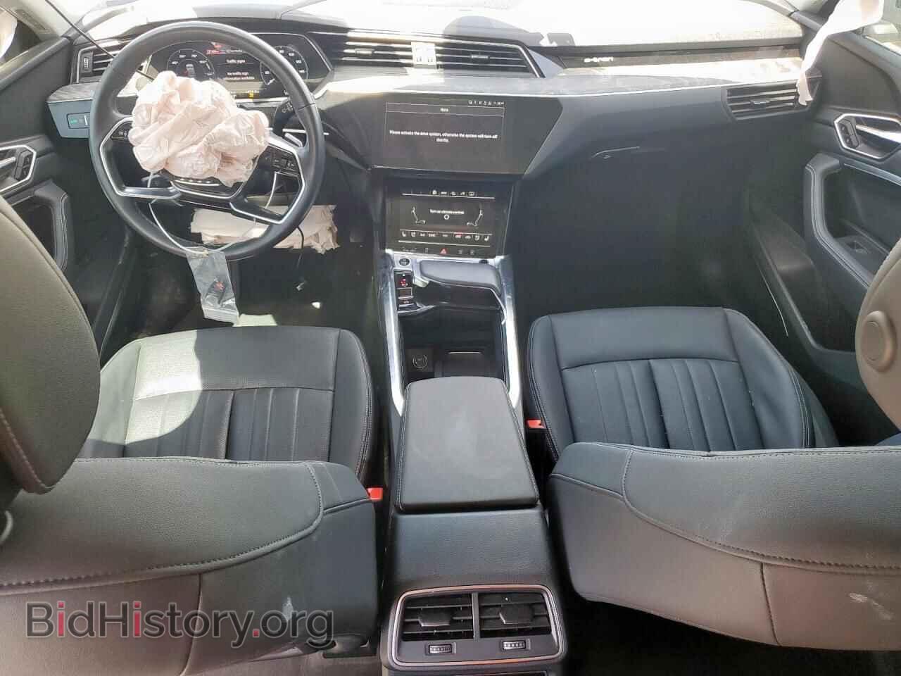 2022 AUDI E-TRON - VIN: WA1LAAGE8NB032881 - Photo 8