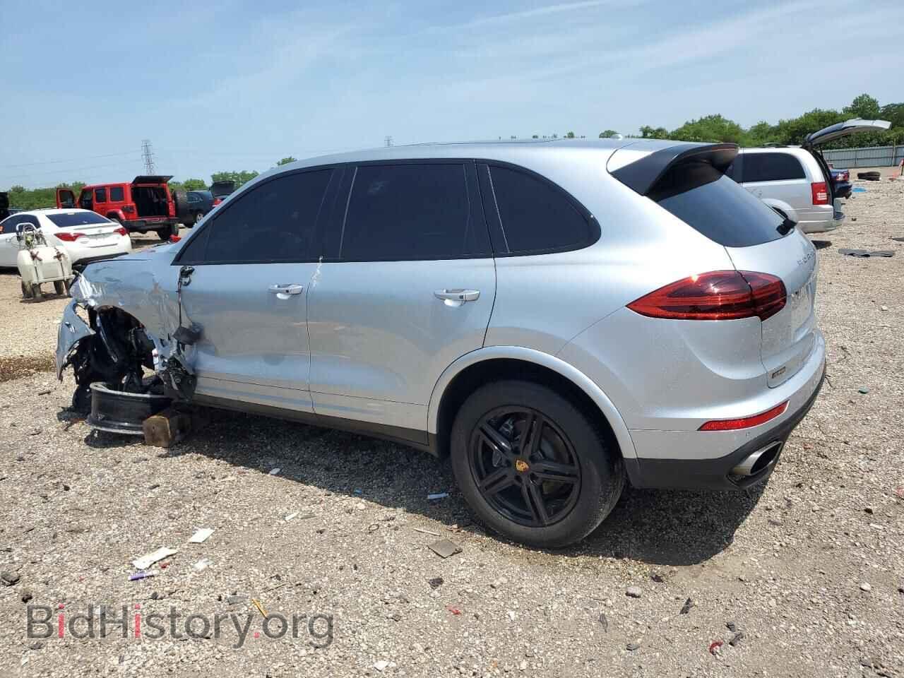 2017 PORSCHE CAYENNE - VIN: WP1AA2A25HKA83517 - Фото 2