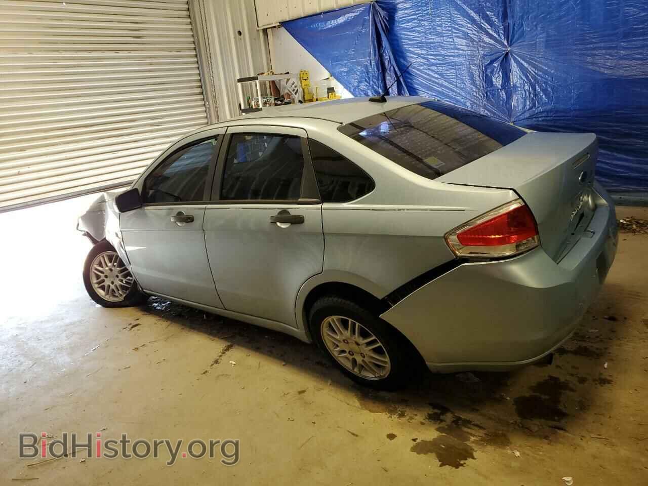 2008 FORD FOCUS - VIN: 1FAHP35N68W111865 - Фото 2