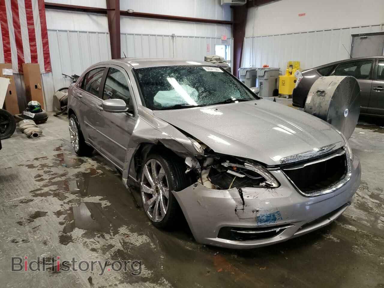 2013 CHRYSLER 200 - VIN: 1C3CCBBB3DN714233 - Фото 4