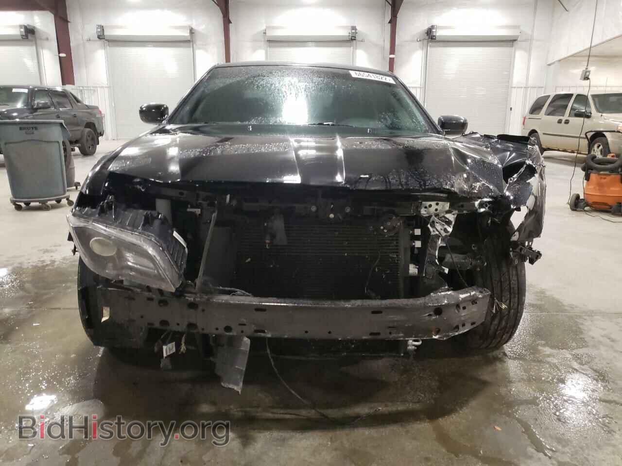 2019 CHRYSLER 300 - VIN: 2C3CCAGG8KH569744 - Фото 9