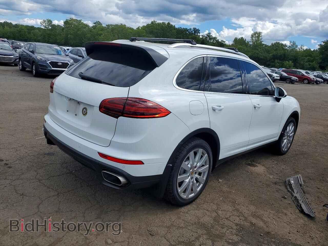 2016 PORSCHE CAYENNE - VIN: WP1AA2A20GLA10841 - Photo 3
