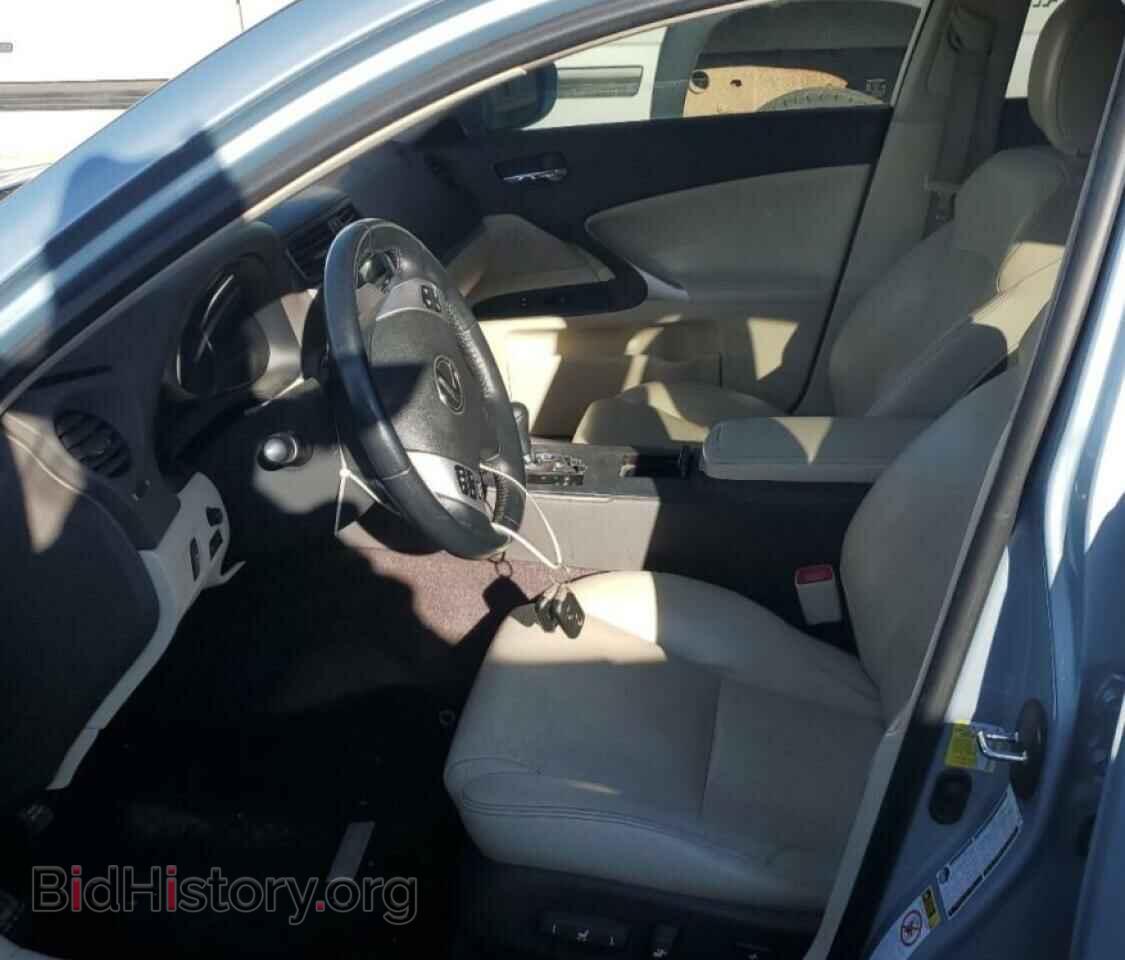 2012 LEXUS IS - VIN: JTHCF5C25C5060125 - Photo 7