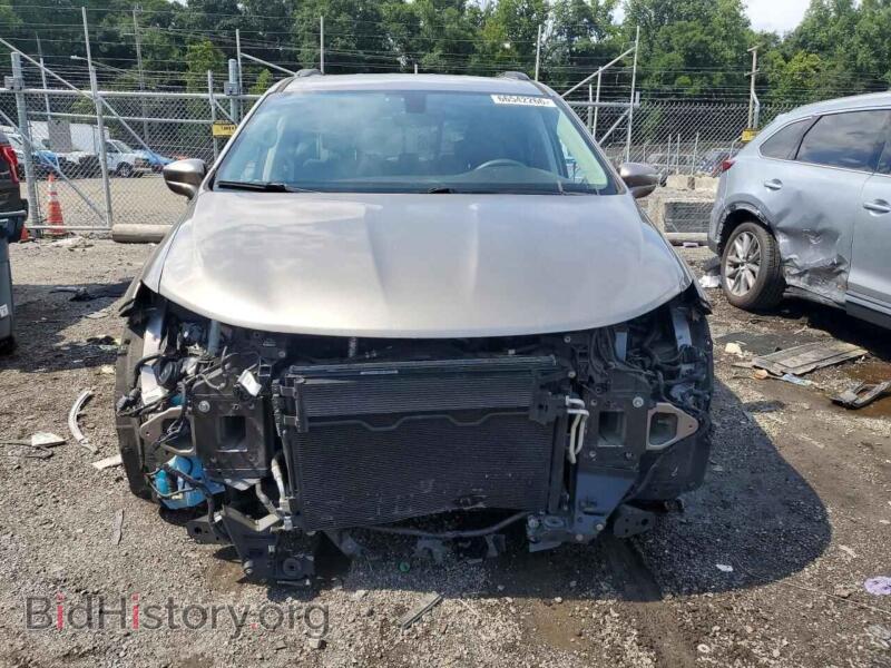 2018 Chrysler PACIFICA (VIN 2C4RC1FG1JR133379) — photo 5 of 13