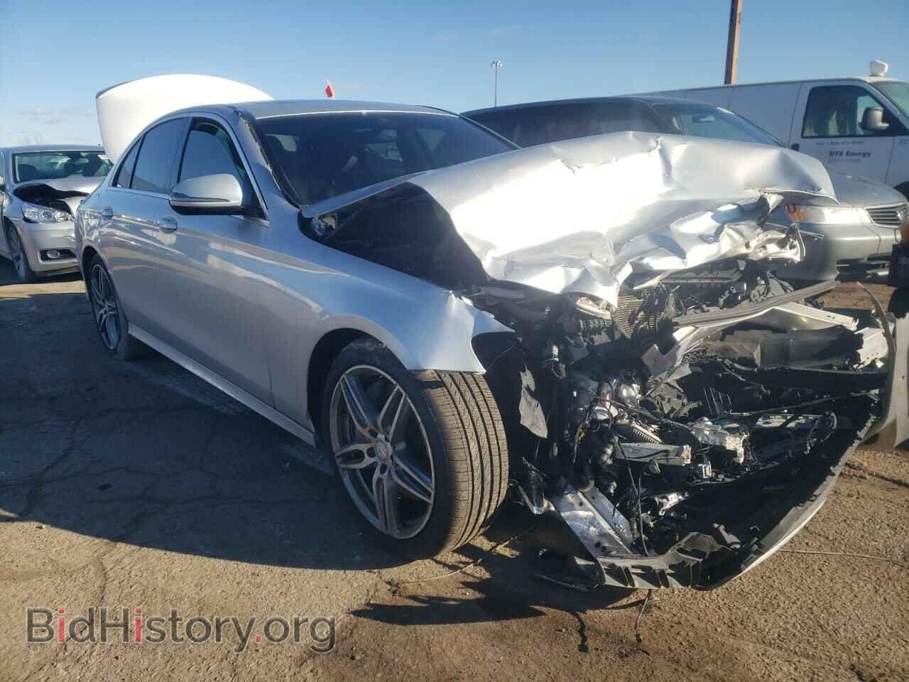 Photo WDDZF4JB6HA042195 - MERCEDES-BENZ E-CLASS 2017