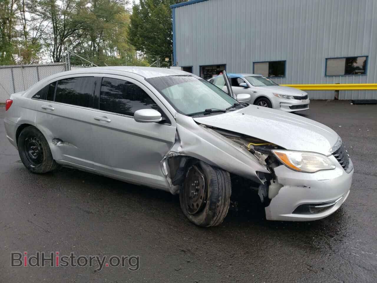 2012 CHRYSLER 200 - VIN: 1C3CCBAGXCN261725 - Фото 4