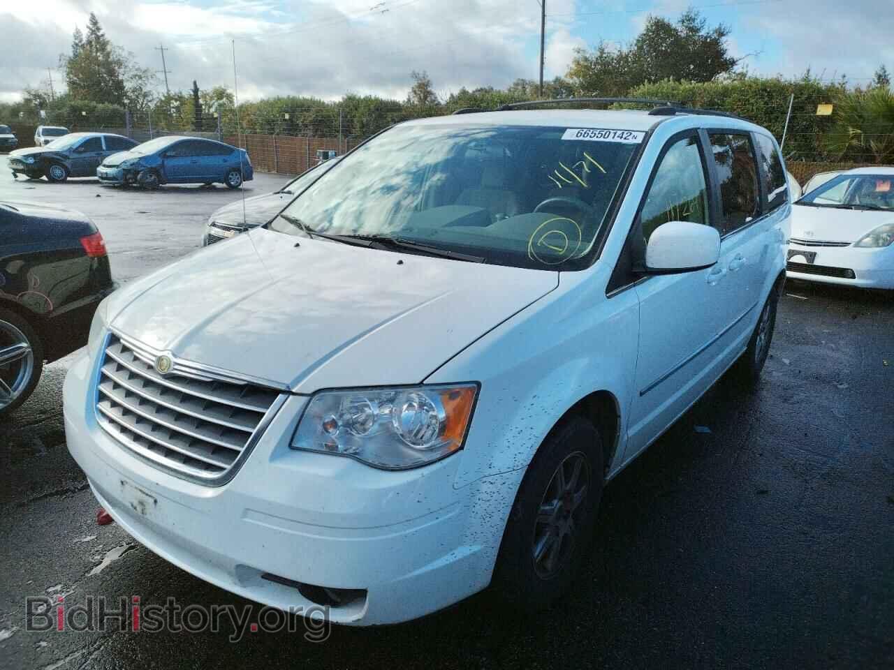2009 CHRYSLER MINIVAN - VIN: 2A8HR54159R525902 - Фото 2