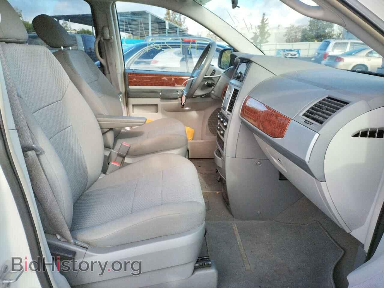 2009 CHRYSLER MINIVAN - VIN: 2A8HR54159R525902 - Фото 5