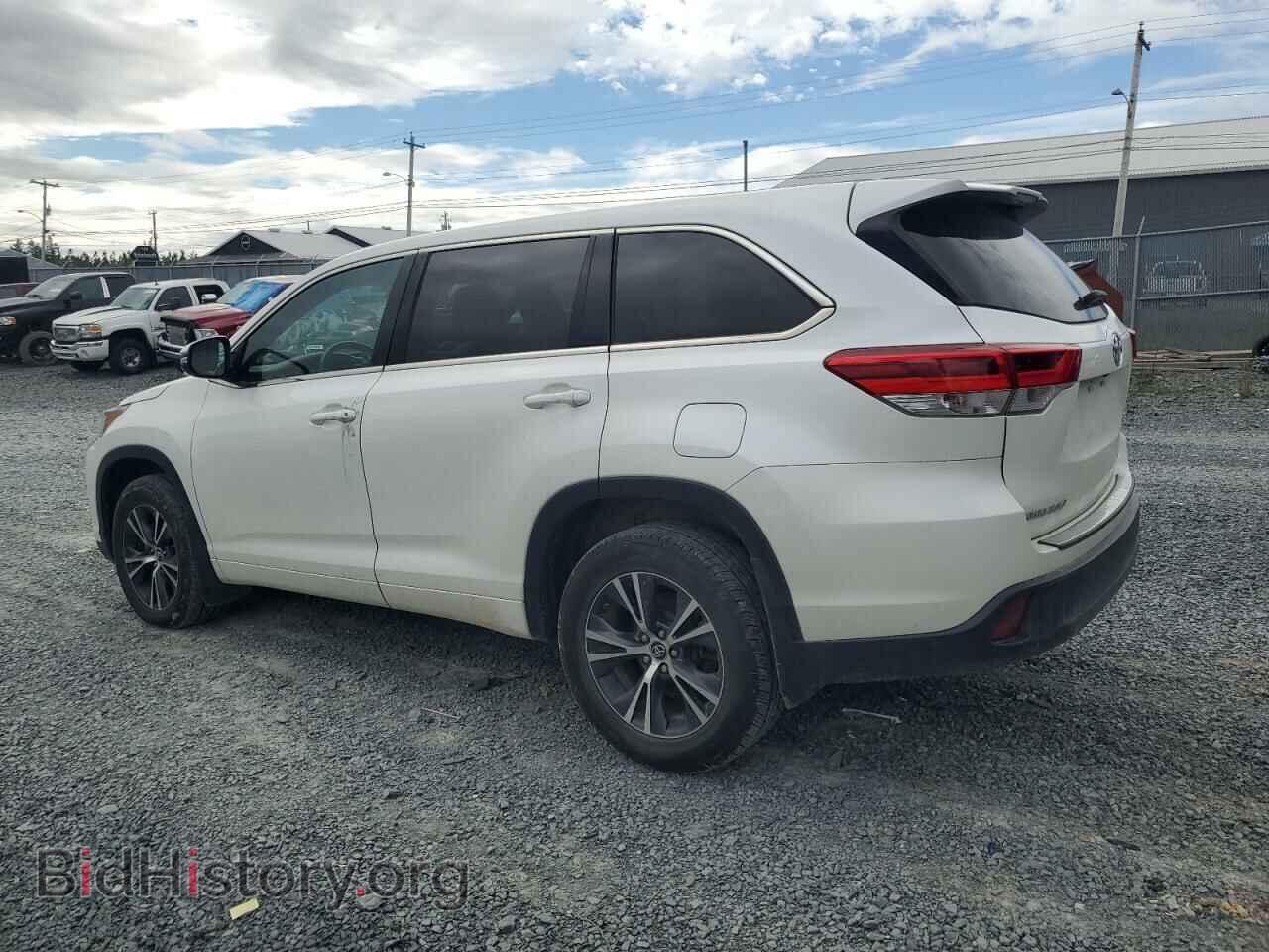 2017 TOYOTA HIGHLANDER - VIN: 5TDBZRFH9HS366208 - Фото 2