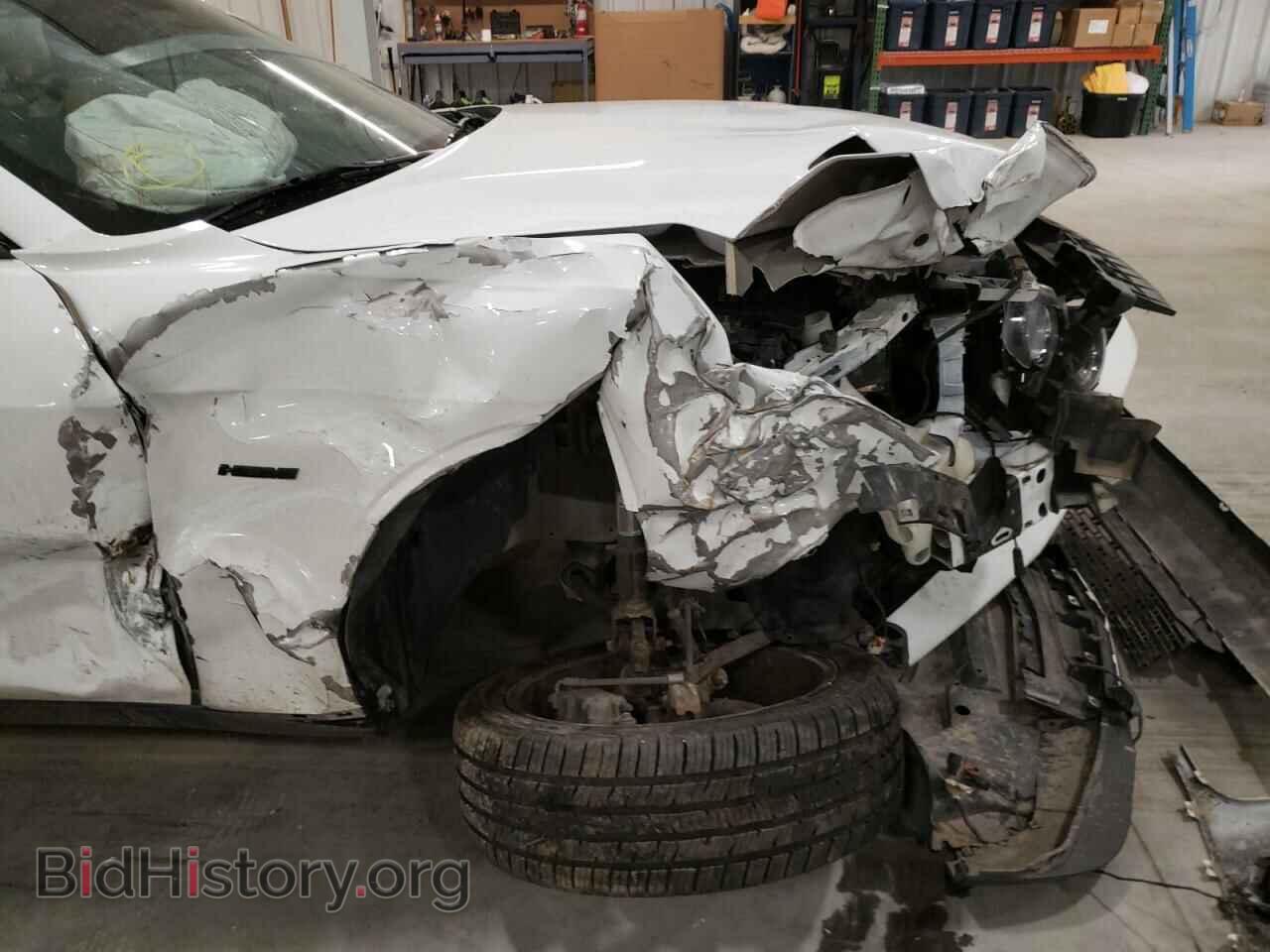 2015 DODGE CHALLENGER - VIN: 2C3CDZAT6FH722936 - Фото 9