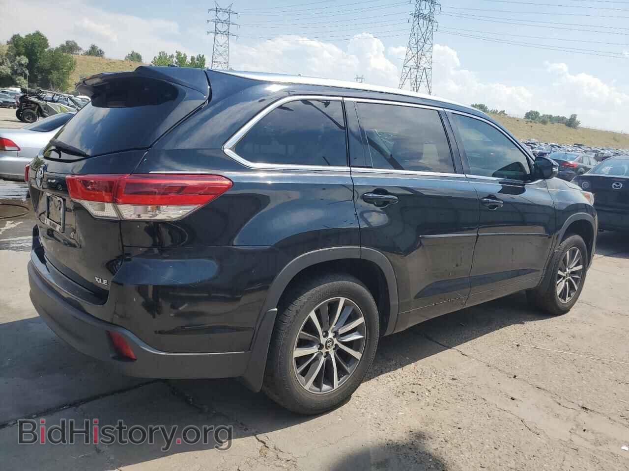 2018 TOYOTA HIGHLANDER - VIN: 5TDKZRFH7JS533705 - Фото 3