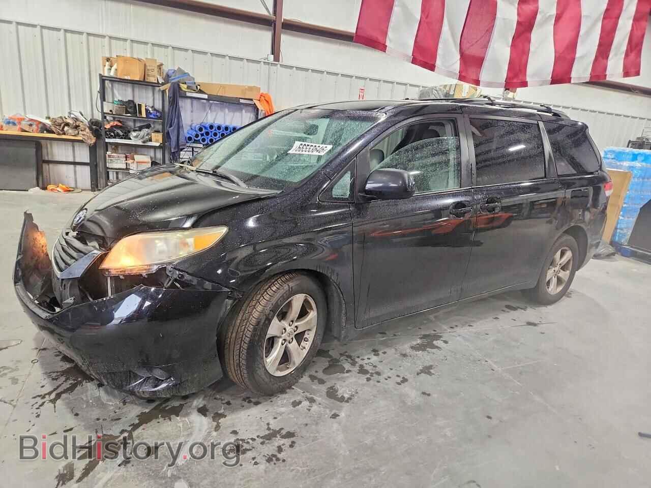 Фотография 5TDKK3DC3BS064400 - TOYOTA SIENNA 2011