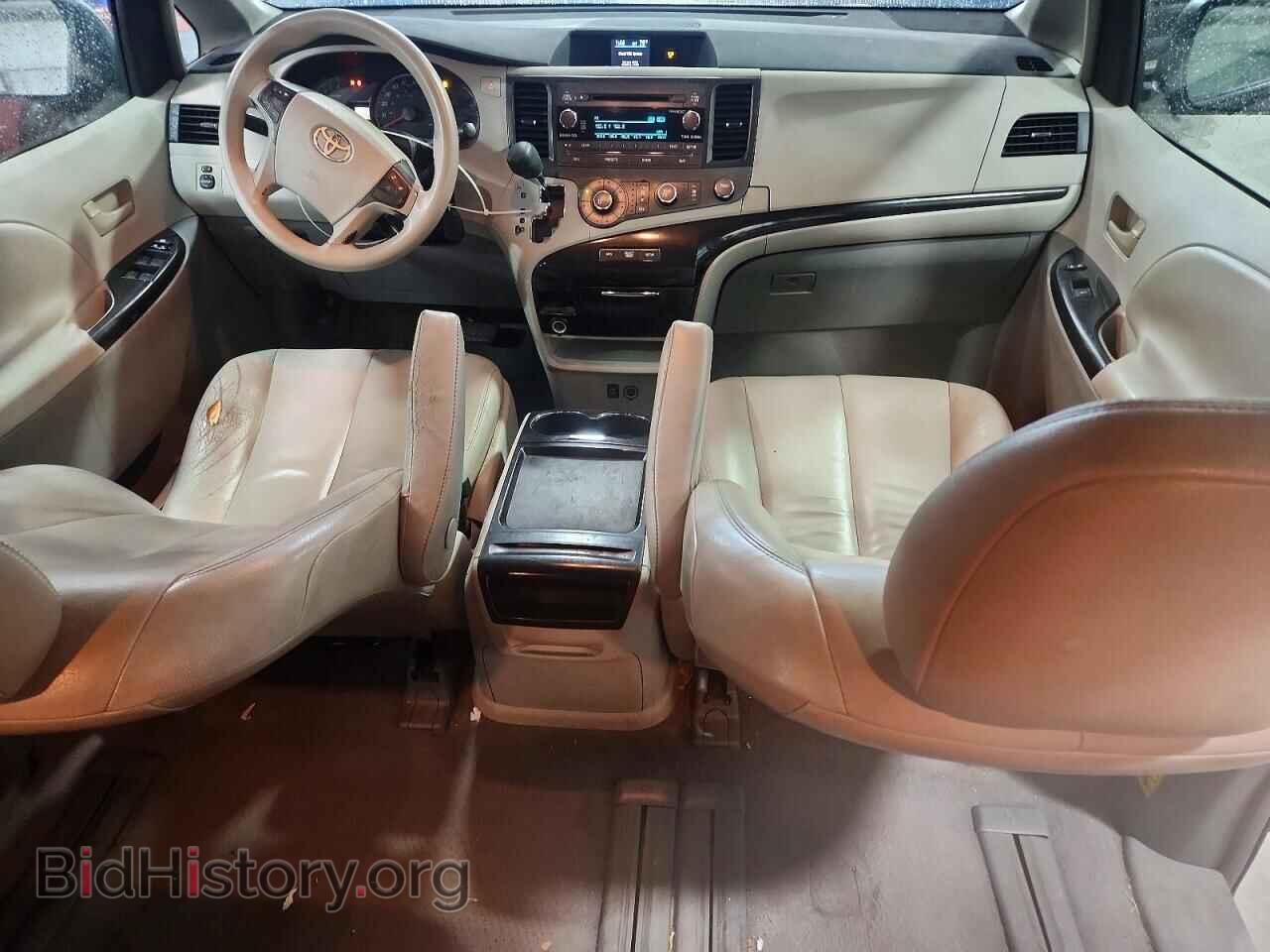2011 TOYOTA SIENNA - VIN: 5TDKK3DC3BS064400 - Photo 8