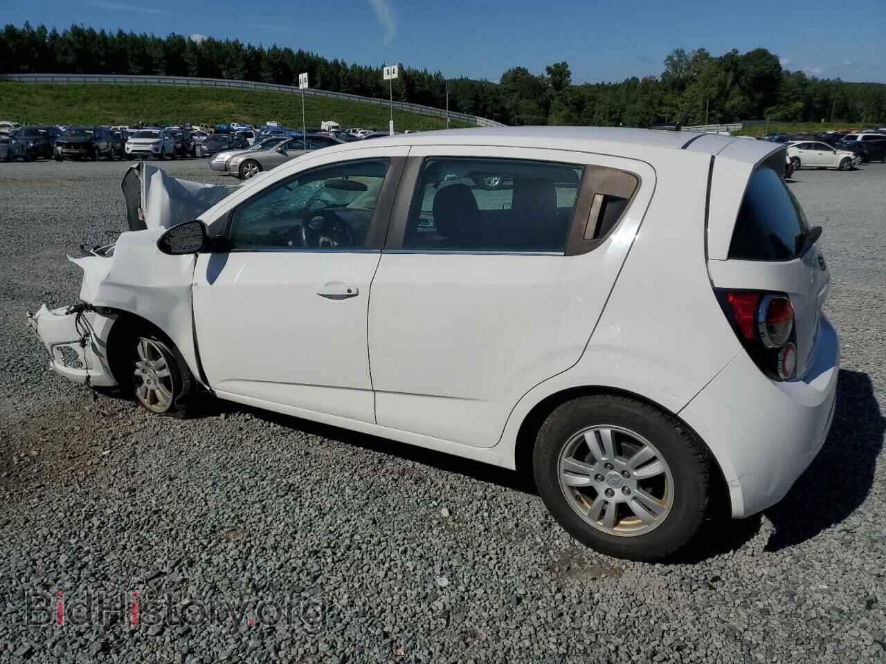 2014 CHEVROLET SONIC - VIN: 1G1JD6SB0E4244346 - Фото 2