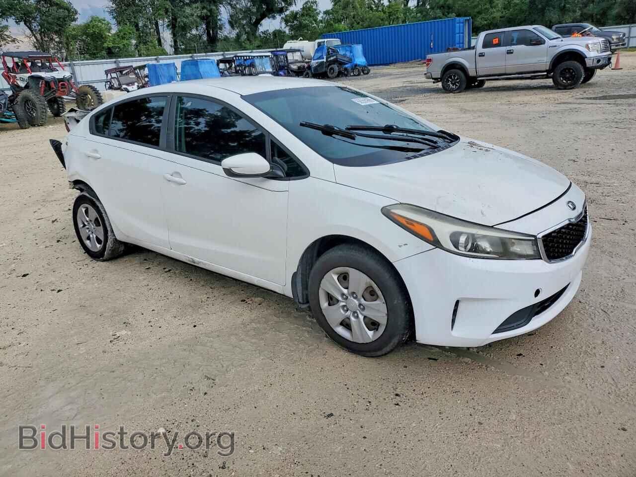2017 KIA FORTE - VIN: 3KPFK4A72HE070657 - Photo 4