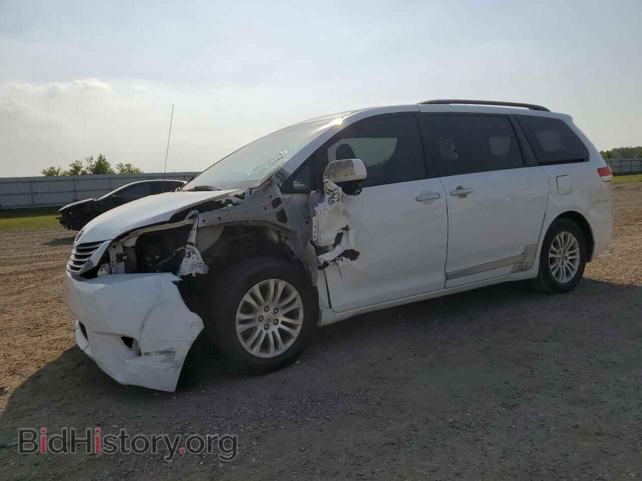 Photo 5TDYK3DC8DS317501 - TOYOTA All Models 2013