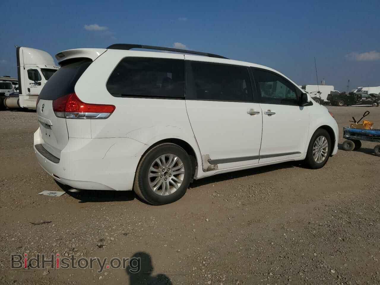 2013 TOYOTA All Models - VIN: 5TDYK3DC8DS317501 - Photo 3