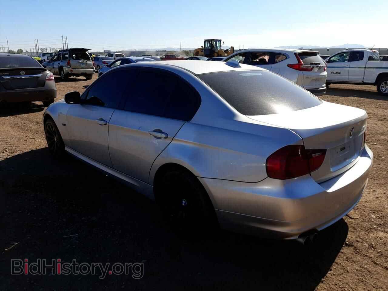 2011 BMW 3 SERIES - VIN: WBAPH5C52BF094018 - Фото 2