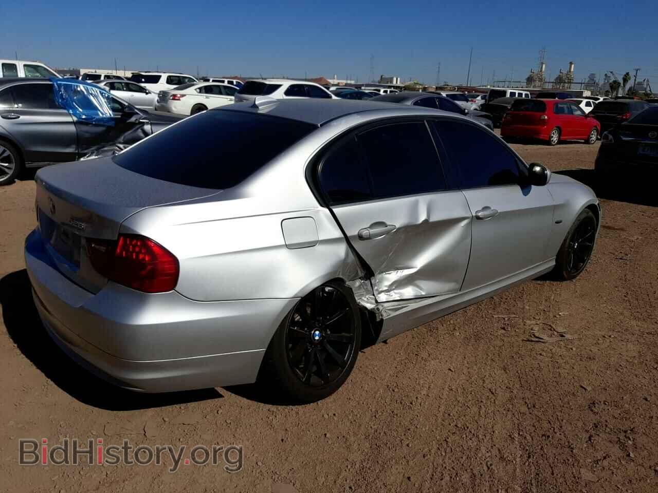 2011 BMW 3 SERIES - VIN: WBAPH5C52BF094018 - Фото 3