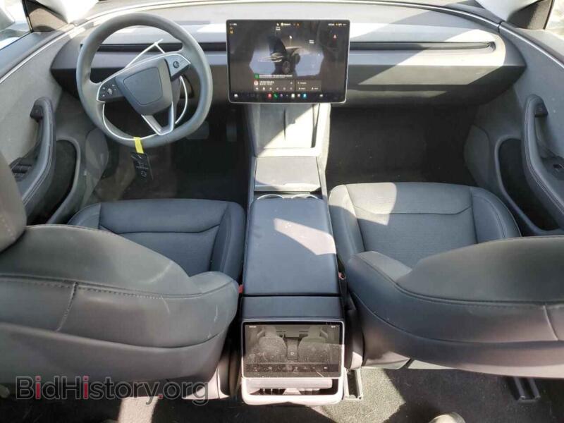 2024 Tesla MODEL 3 (VIN 5YJ3E1EAXRF740336) — фото 8 из 15