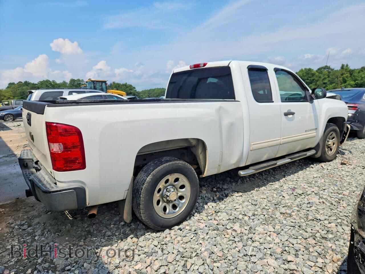 2011 CHEVROLET SILVERADO - VIN: 1GCRCREA9BZ334739 - Фото 3