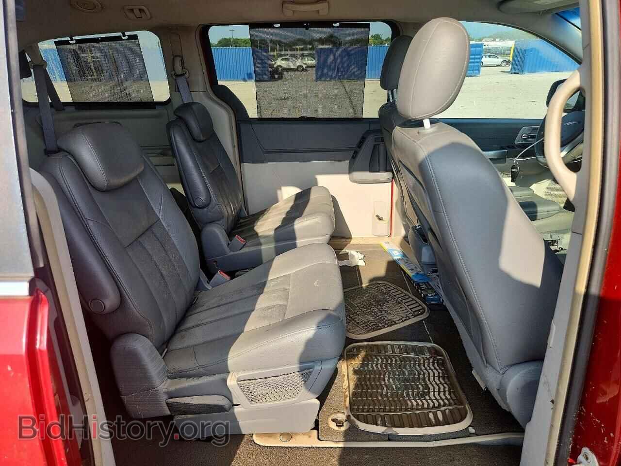 2008 CHRYSLER MINIVAN - VIN: 2A8HR54P58R635707 - Фото 11