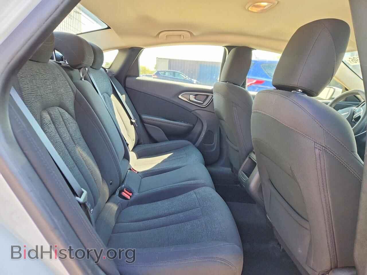 2016 CHRYSLER 200 - VIN: 1C3CCCAB5GN133599 - Photo 10