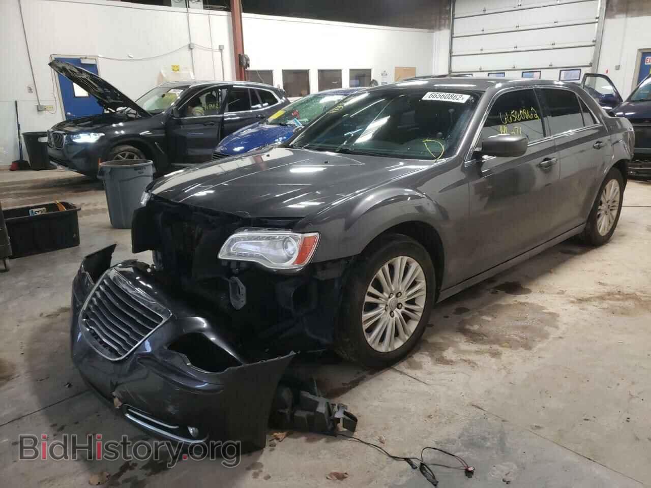 2014 CHRYSLER 300 - VIN: 2C3CCARG4EH183887 - Фото 2