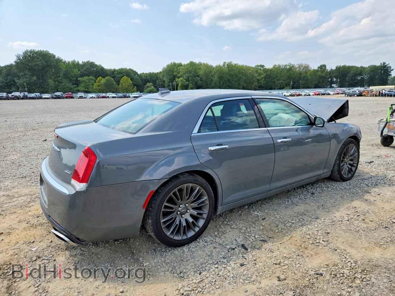 2019 CHRYSLER 300 - VIN: 2C3CCAEG1KH528147 - Photo 3
