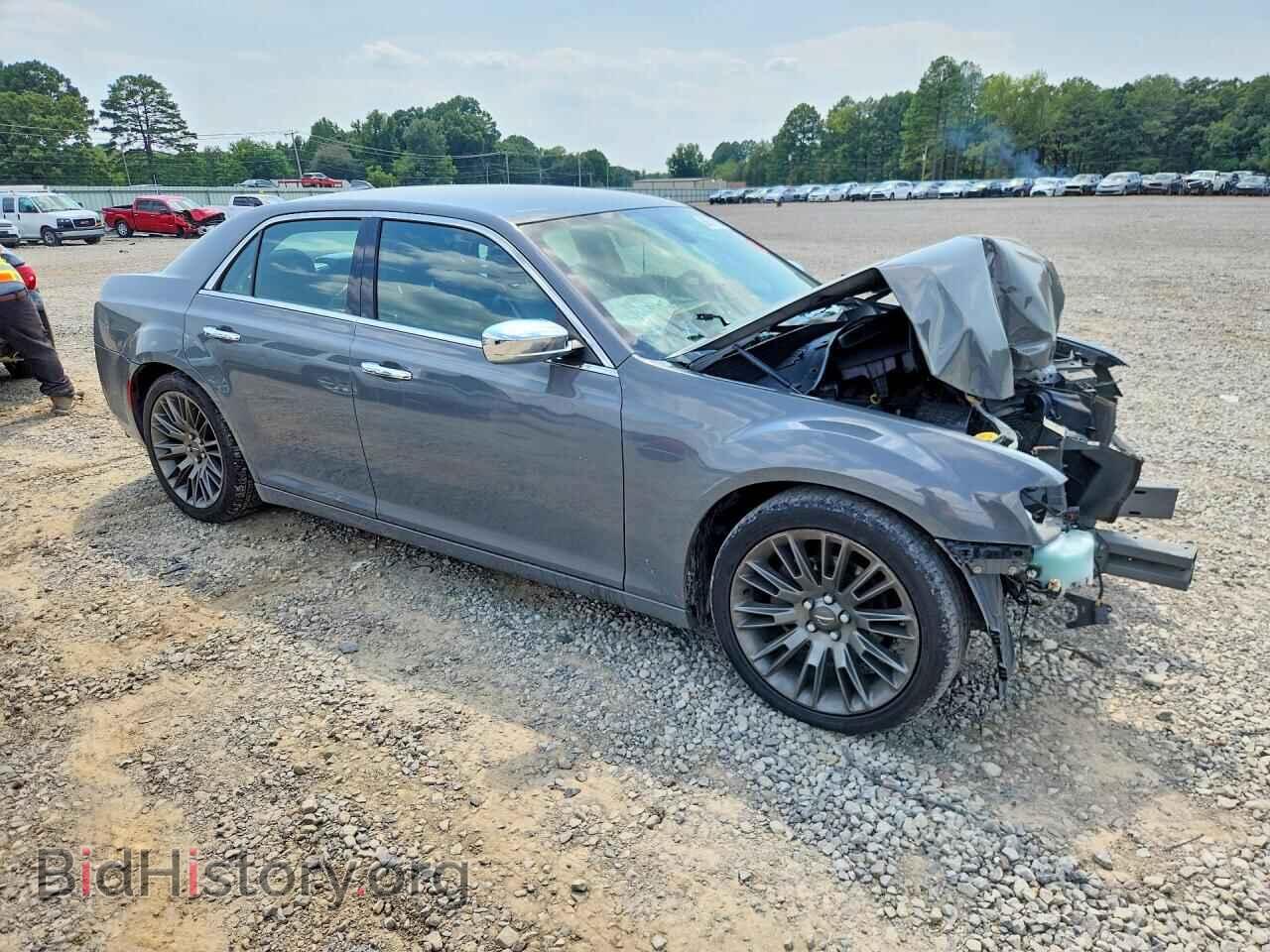 2019 CHRYSLER 300 - VIN: 2C3CCAEG1KH528147 - Photo 4