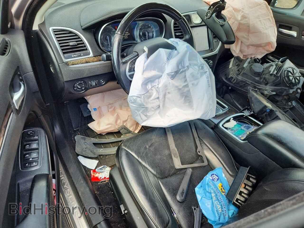 2019 CHRYSLER 300 - VIN: 2C3CCAEG1KH528147 - Photo 8