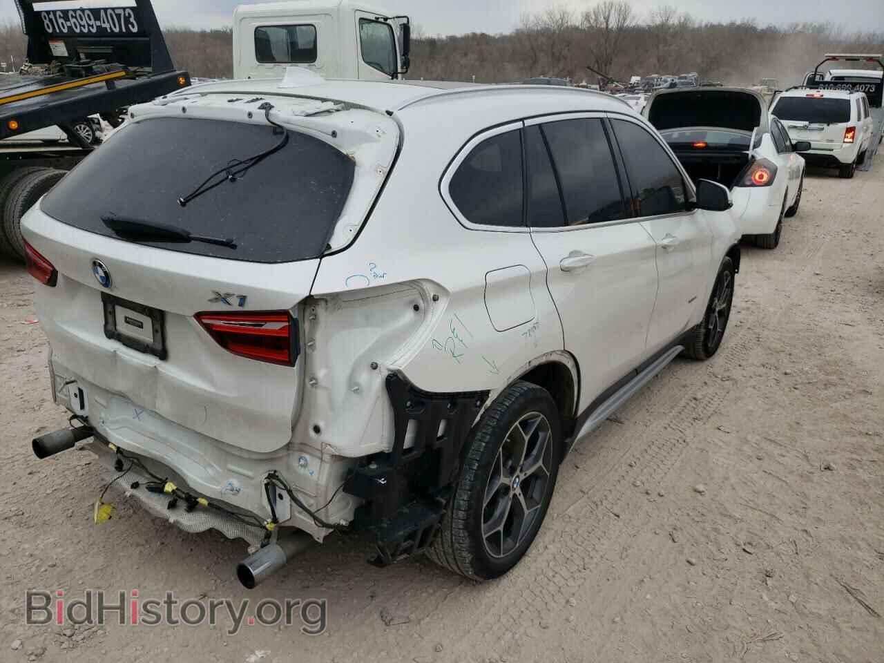2016 BMW X1 - VIN: WBXHT3C35G5E48951 - Фото 4