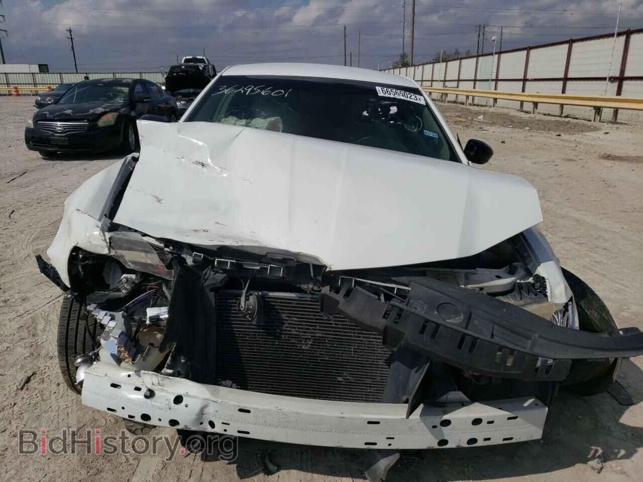 2014 CHRYSLER 300 - VIN: 2C3CCAAG4EH127461 - Фото 5