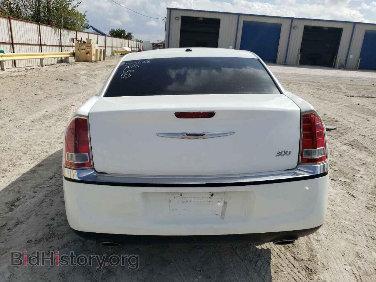 2014 CHRYSLER 300 - VIN: 2C3CCAAG4EH127461 - Фото 6