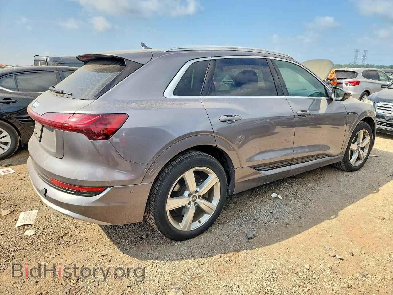 2019 AUDI E-TRON - VIN: WA1LABGE2KB021683 - Photo 3