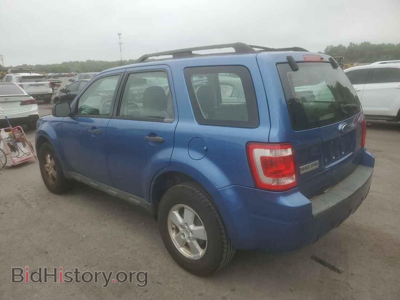 2009 FORD ESCAPE - VIN: 1FMCU02749KA33320 - Фото 2